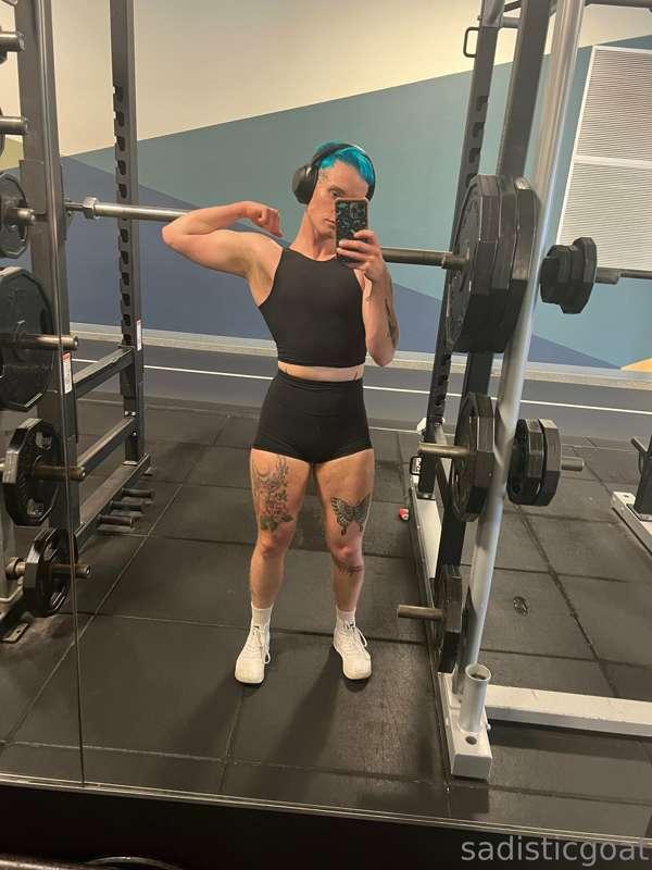 Do you like strong boys??