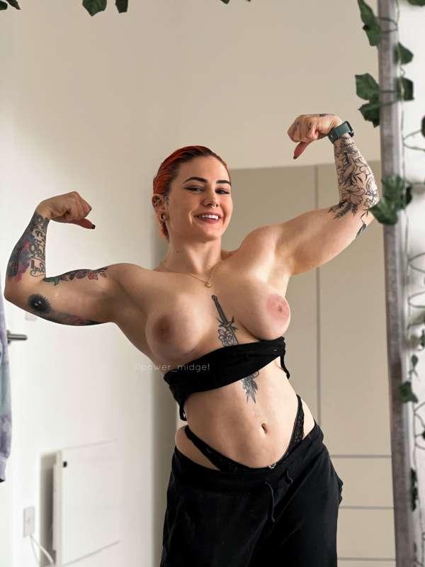 Bulking never looked so good 😈💪🏻