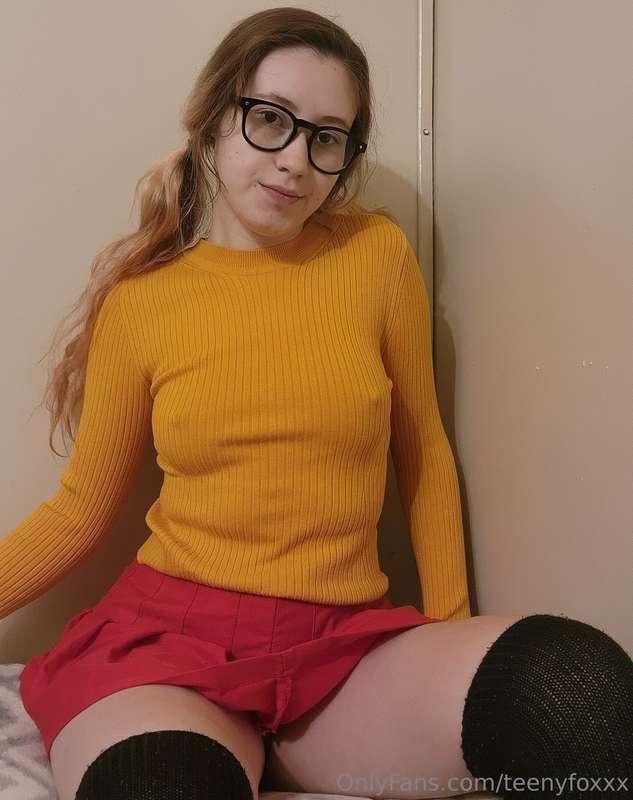 Jinkies! I hope you enjoy this adorable little Velma costume..