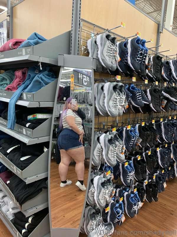 Do you like jean shorts? 💦