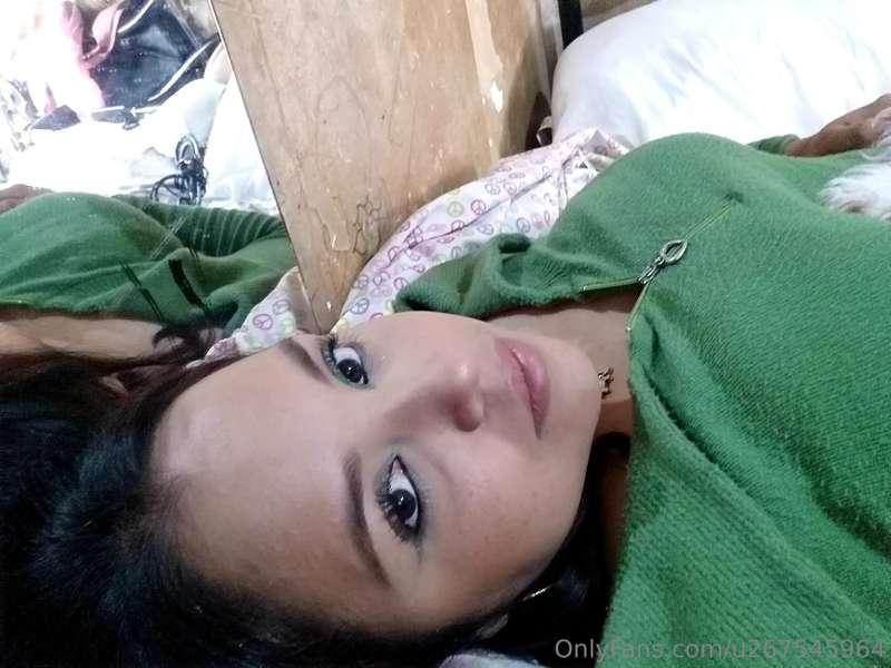 Hola bebes, una foto sencilla para que me conozcan un poco m..