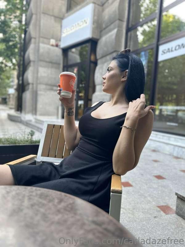 Would you take a coffee break with me?😏