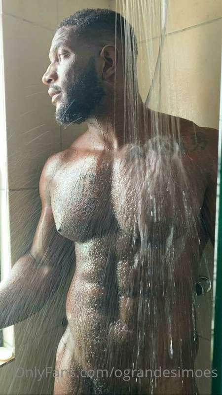 One more Shower babes