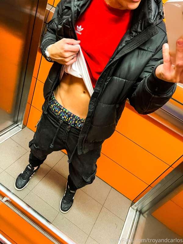 Getting horny 🔥🔥💦