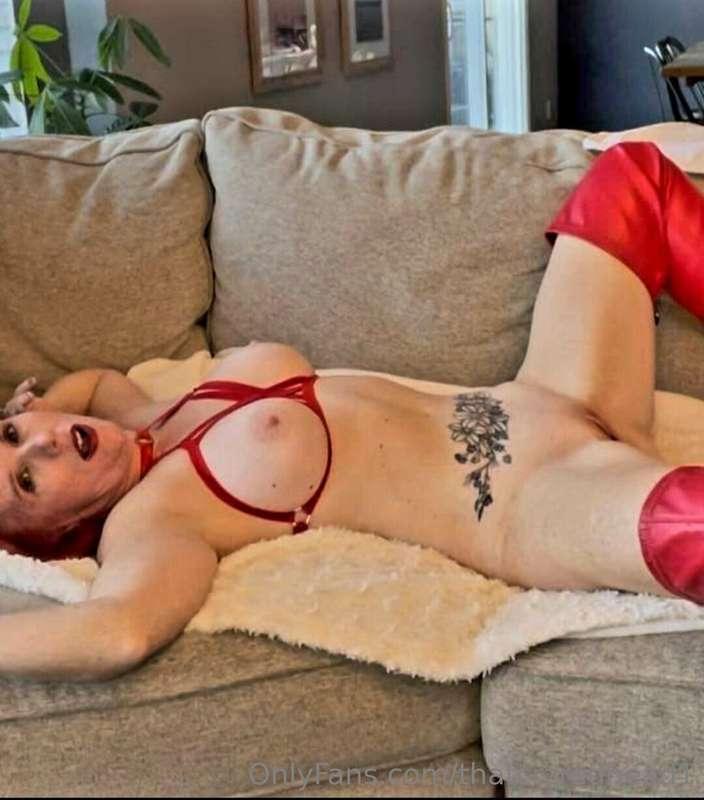 thatcrzredhead1 image #2