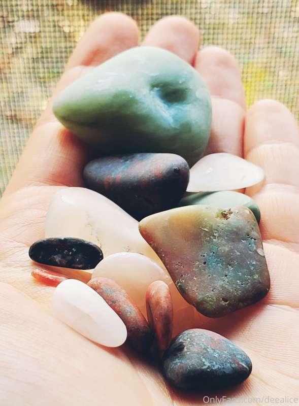I love going for a nice walk and collecting rocks. 🪨🌄Been tu..