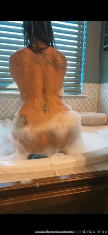 Rub a dub dub, fun with dildos in the tub