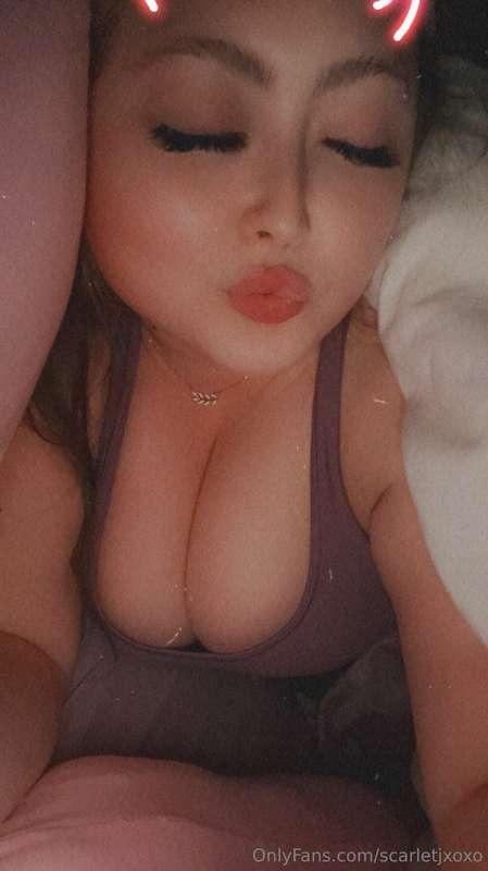 Sleepy Sunday. Come play with me 👉🏼 @scarletxoxojohnson 