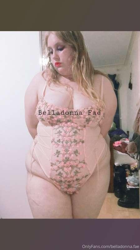 Feeling like the seductive little fairy I am in this cheeky ..