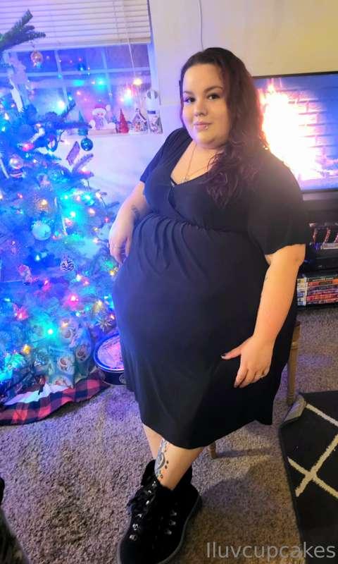 A few pics by the Xmas tree