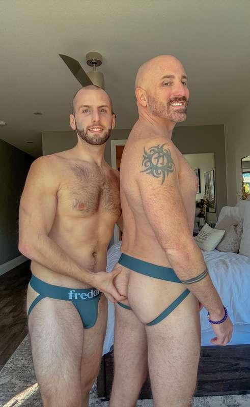 Jock daddies 😝