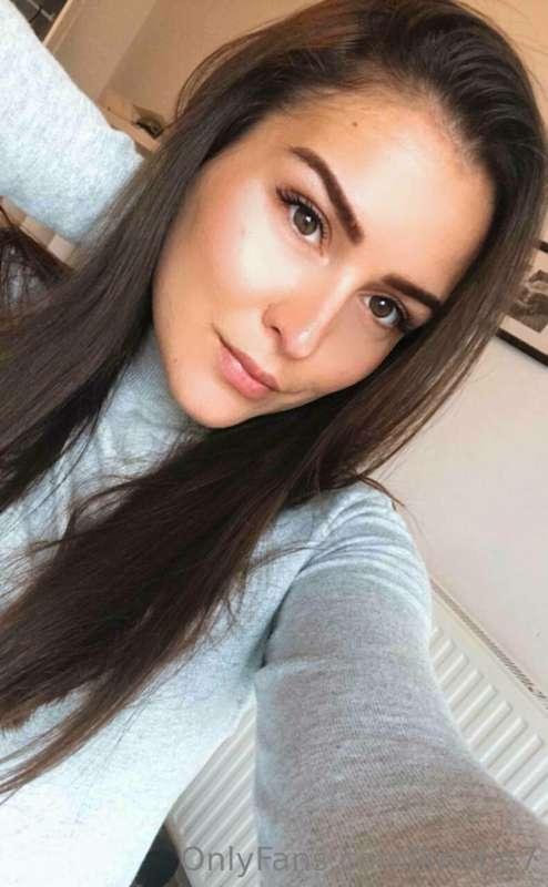 Polina is ONLINE RIGHT now 😍💕Free Trial here 👇🏼https://onlyf..