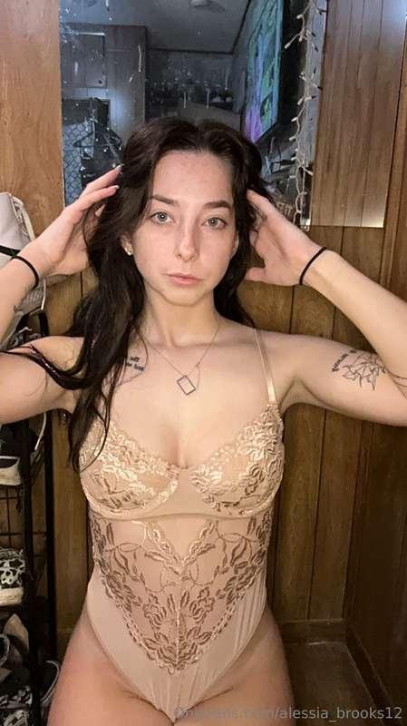 new lingerie shoot today🥳