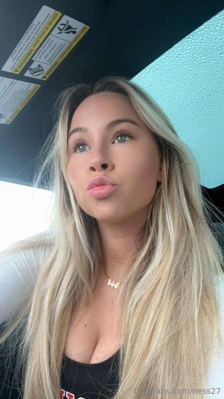 Kisses to my bb 😘