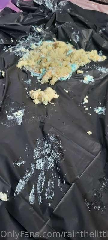 Sneak peak at the mess I made with my birthday cake 😜 The ca..