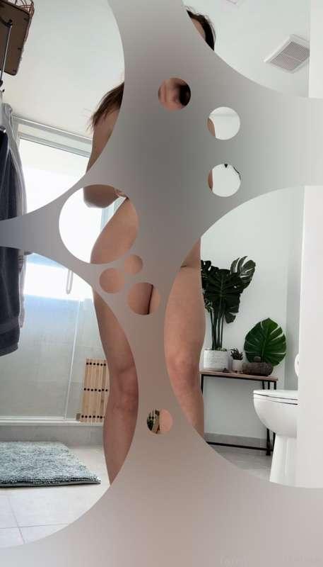 melina image #0