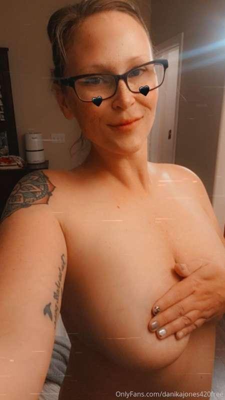 I love pics after bathtime ❤ tip this post $3 to get the unc..