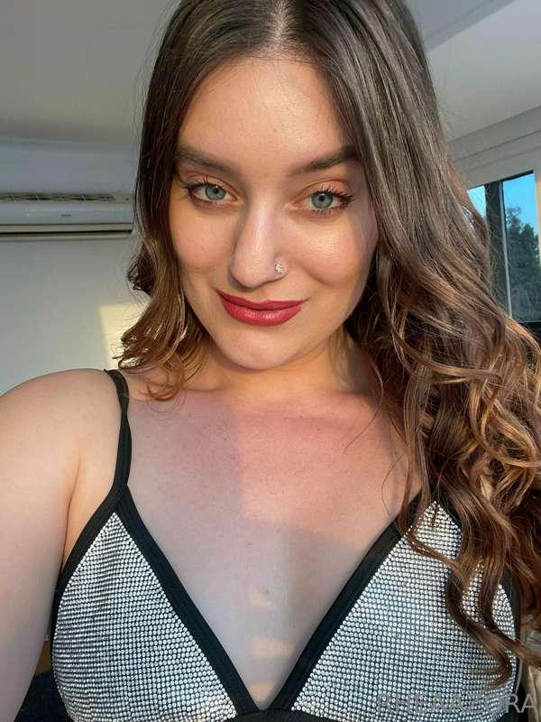 Happy Sunday! 🥰💋

Be the best version of you.🦋