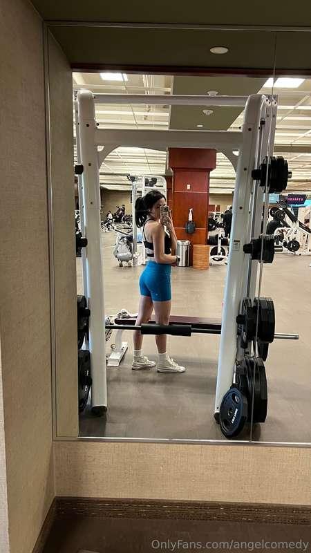 In the gym listening to the new bad bunny album 😊 lmk if you..