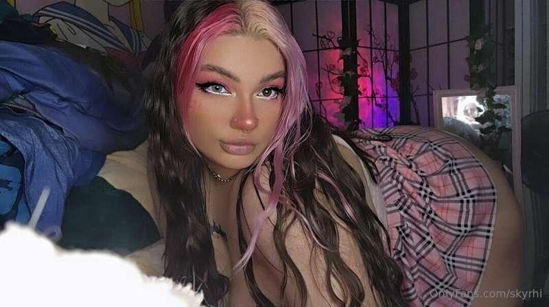 Would love to be pounded doggy style 😋 Who wants to see from..