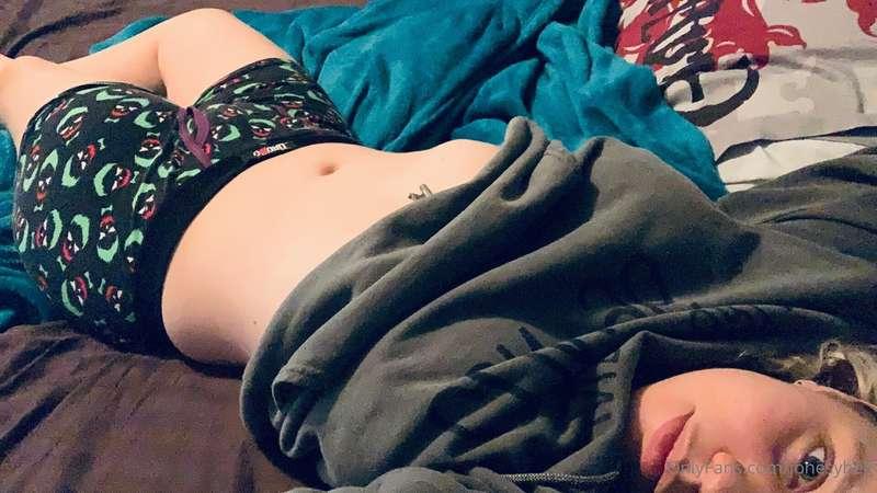 I’m so bored and needing someone to come play with me