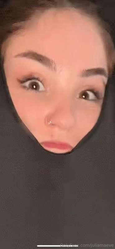 Pls😂