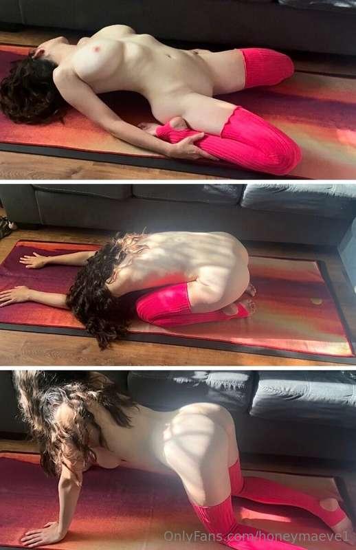 Yoga is so much more fun when you’re naked 🥵❤️