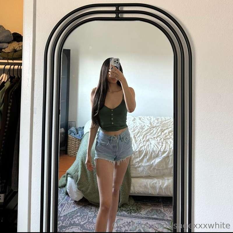 Going live right now ❤️❤️❤️