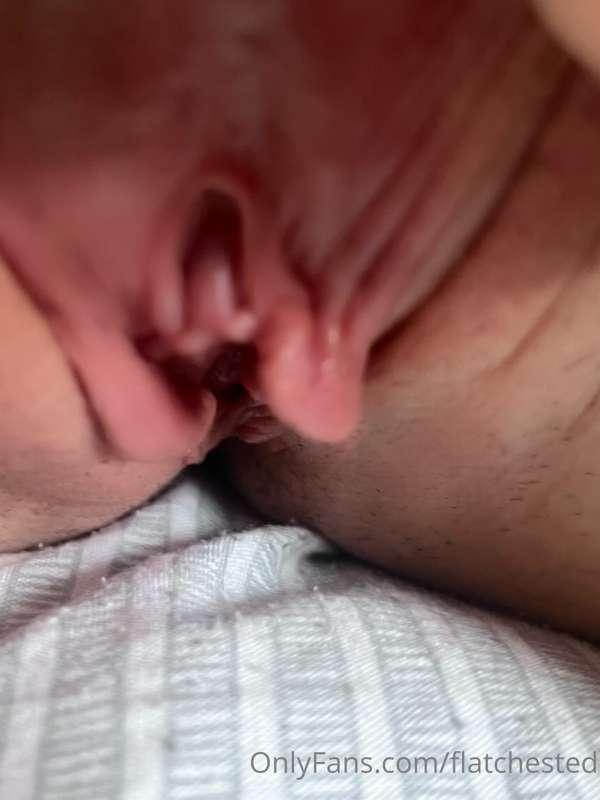 Took lots of pussy shots lie this today. Will post some more..