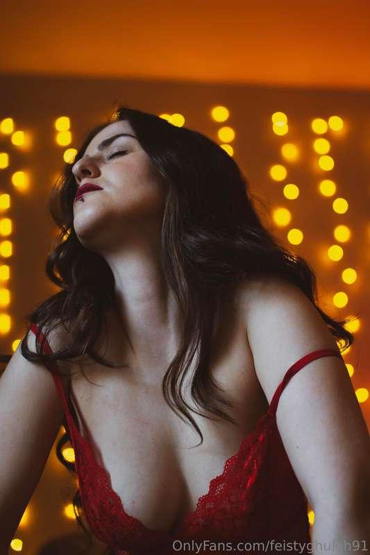 feistyghuleh91 image #5