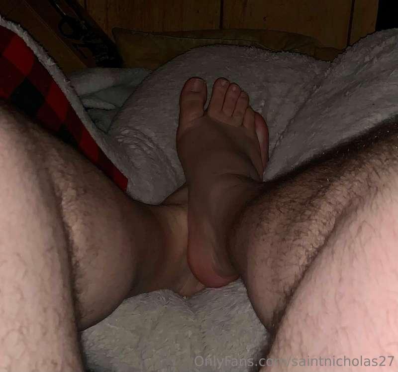 It’s been a long day… can someone rub my feet? And maybe suc..