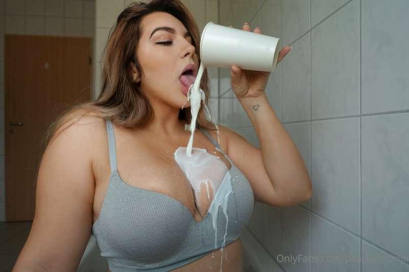 Do you want to help me clean this mess? 🤭