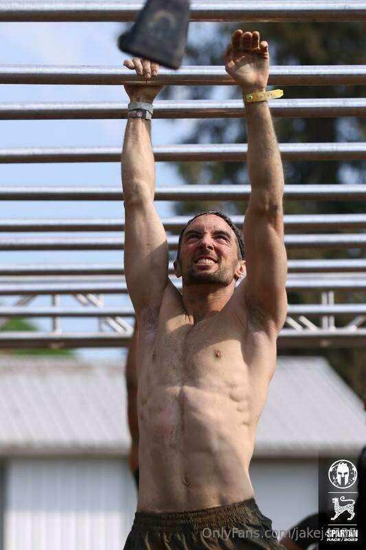 Anyone into mud? 💦🥵