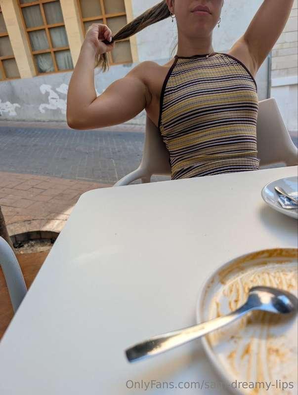 Man I love my biceps today. Tons of wanks 😜