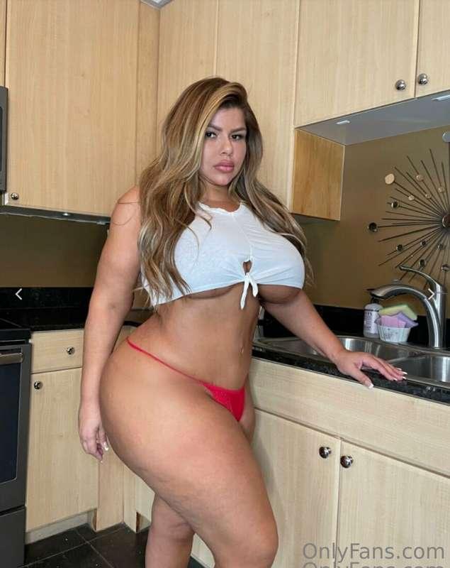 Just spring cleaning 🧹  who wants to help me ? 😏