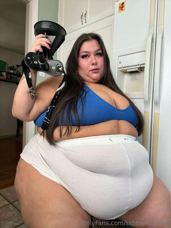 ssbbwleighton image #0