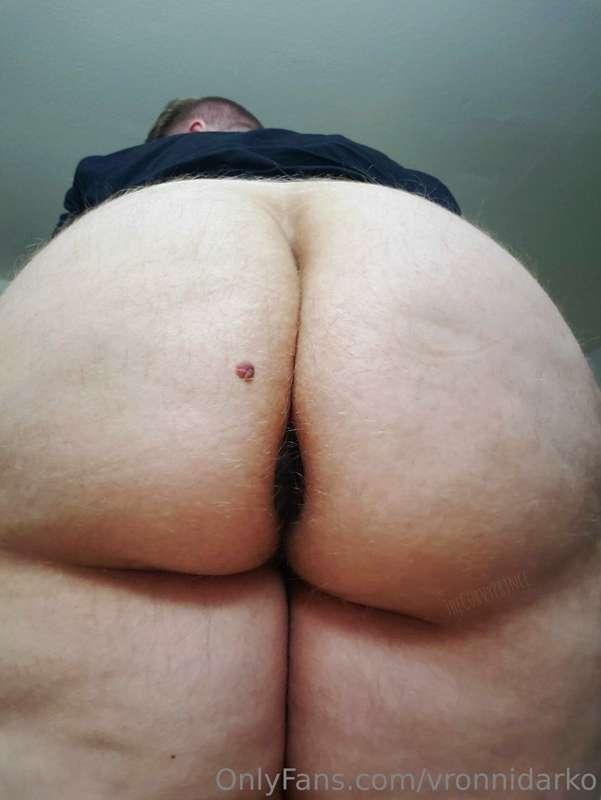 thecurvyprince image #2
