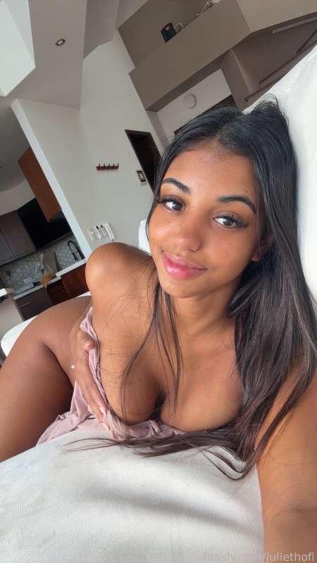 juliethofl image #1