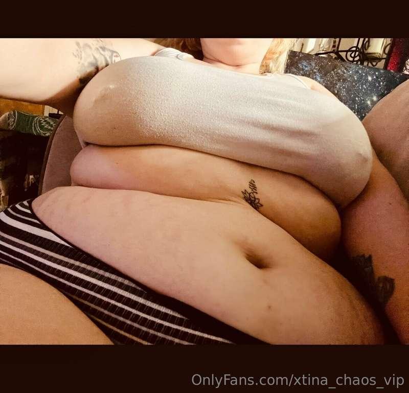 Nipples rings through the shirt 🤤