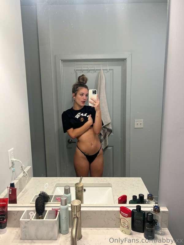 Wanna play? I’m just a text away 📲