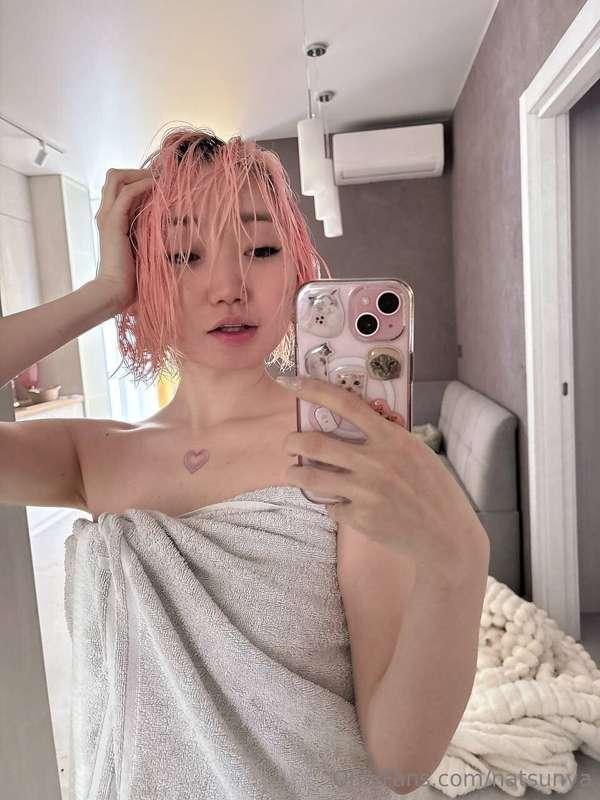 Ohayo! ✨ Wet Natsu is here to bless you with the hottest day..