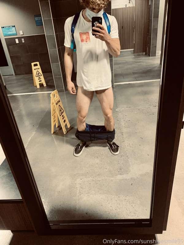 Would anyone enjoy seeing a sweaty post workout sauna video?..