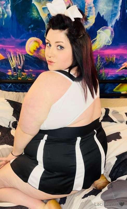 I wanna hear you cheering me on while I take your cock whole..