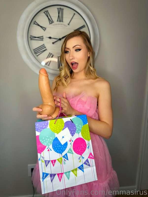 4 days till my birthday! Getting a dildo is nice, but your d..