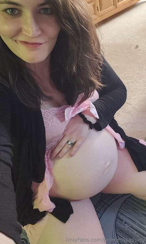 Hey Guys!! 💕 I've gotten a little off schedule with my posts..