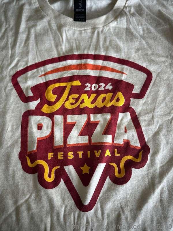 Did anyone catch me stuffing my face with big sausage pizza ..