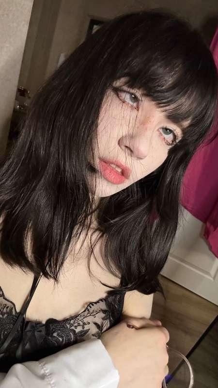 yoursmalldoll image #2