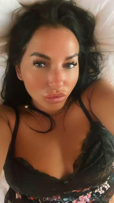 **il soon be launching my VIP onlyfans page** 
Wanna be part..