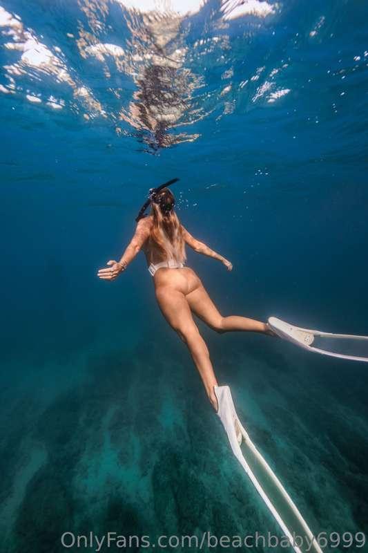 if you guys wanna see BRAND NEW UNDERWATER PUSSY/ ASSHOLE PI..