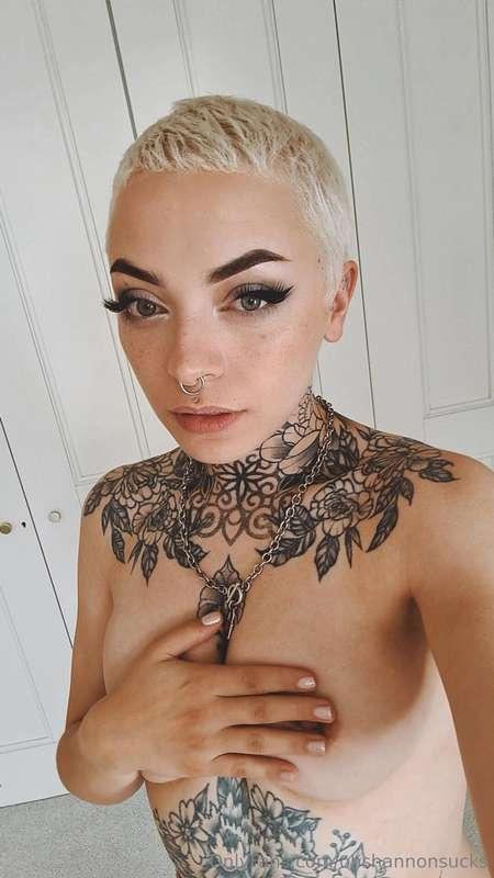 My hair is super cute at this length, what do we think?